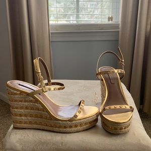 BCBGMAXAZRIA wedge